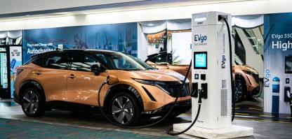 The Charge of Powering Up EVs Quickly